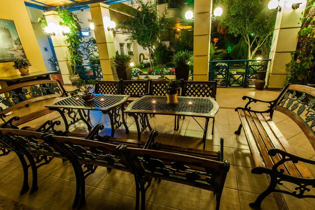绿洲公寓式酒店 Paralía 外观 照片