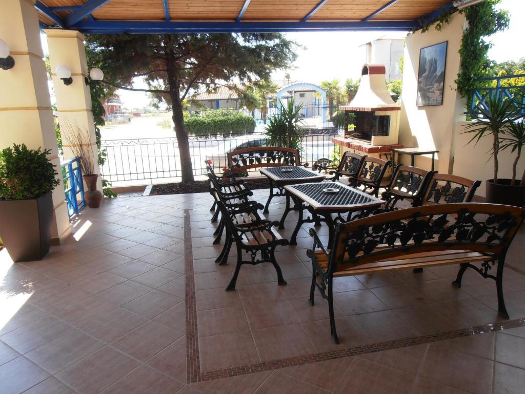 绿洲公寓式酒店 Paralía 外观 照片